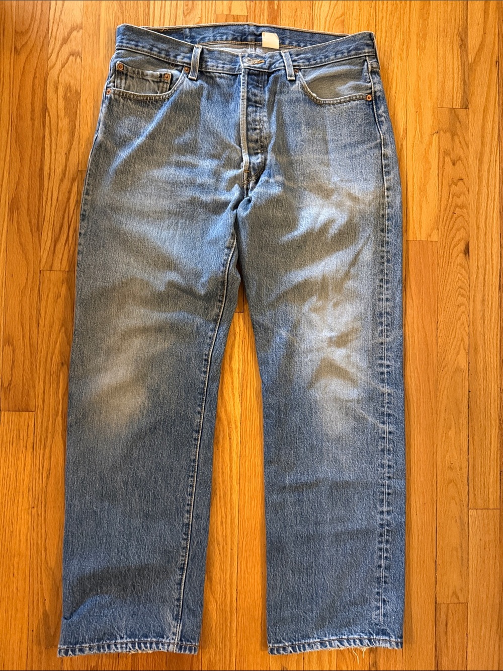 Levi’s Vintage 501s size 36 x32 button fly great condition 17.5” across waist